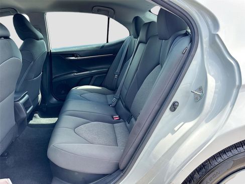 Used 2022 Toyota Camry LE FWD image 22