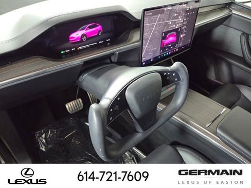Used 2022 Tesla Model X AWD/4WD image 17