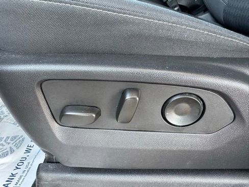 Used 2022 GMC Sierra 1500 Elevation image 21