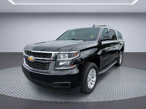 Used 2019 Chevrolet Suburban LT AWD/4WD image 2