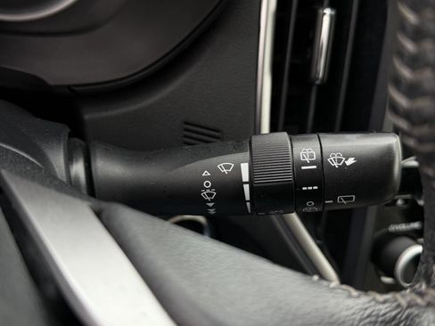 Used 2022 Subaru Forester Premium image 20