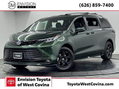 New 2025 Toyota Sienna XLE Woodland Edition