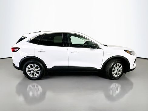Used 2023 Ford Escape Active AWD/4WD image 8