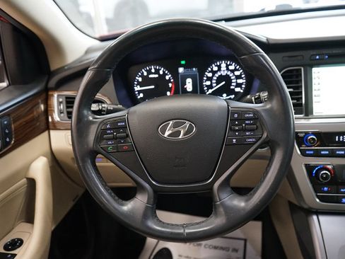 Used 2017 Hyundai Sonata Limited w/ Ultimate Package 04 FWD image 34