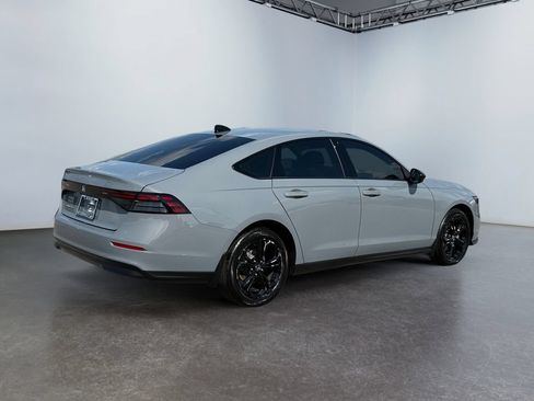 Used 2025 Honda Accord SE image 3