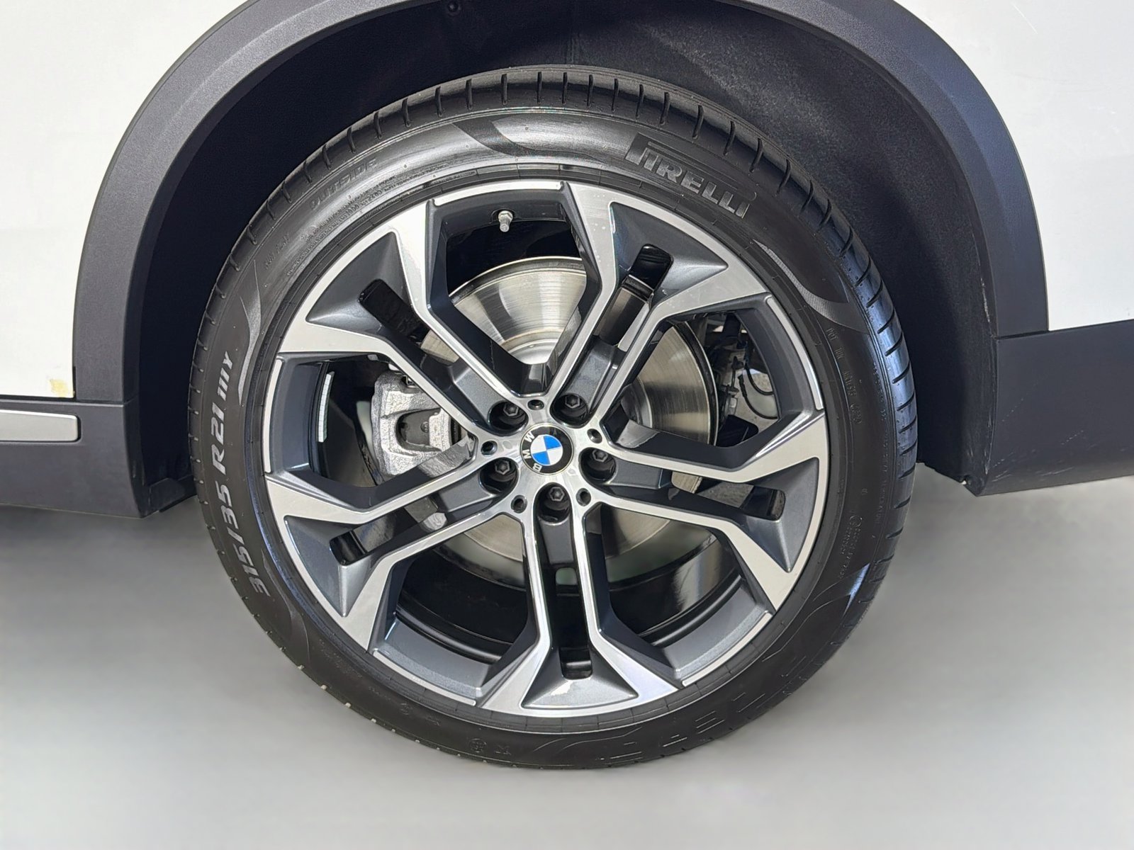 Used 2026 BMW X5 sDrive40i w/ Premium Package RWD image 33