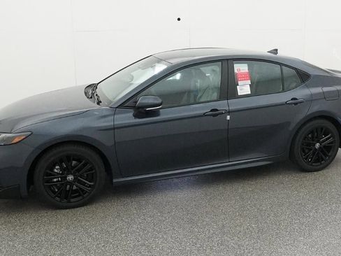 New 2026 Toyota Camry SE FWD image 2