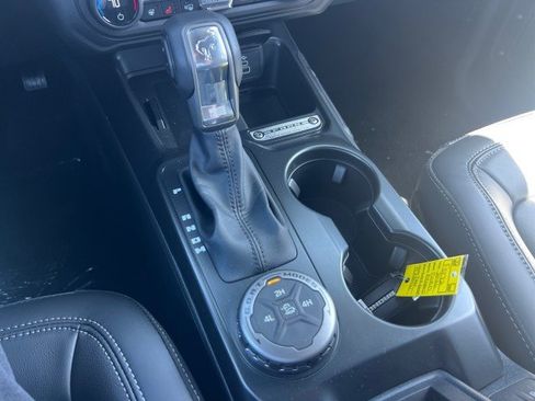 New 2026 Ford Bronco Outer Banks AWD/4WD image 11