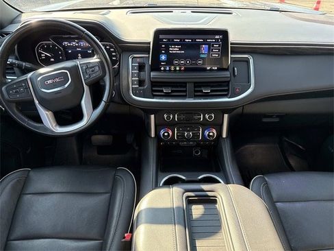 Used 2021 GMC Yukon XL SLT image 17