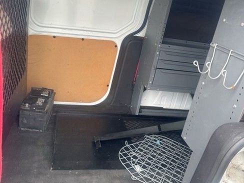 Used 2015 Ford Transit Connect XLT image 2