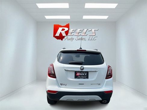 Used 2020 Buick Encore Preferred AWD/4WD image 10