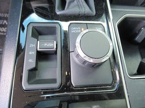 Used 2024 Toyota Tundra SR5 w/ SR5 Convenience Package AWD/4WD image 27