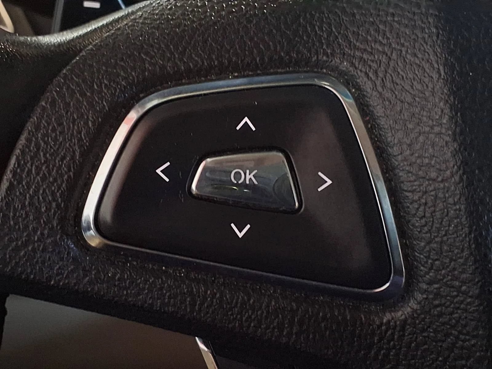 Used 2017 Lincoln MKX Black Label w/ Driver Assistance Package AWD/4WD image 30