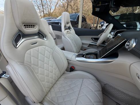 Used 2022 Mercedes-Benz SL 63 AMG 4MATIC image 23