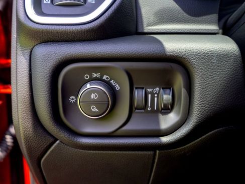 New 2026 RAM 2500 Laramie AWD/4WD image 20