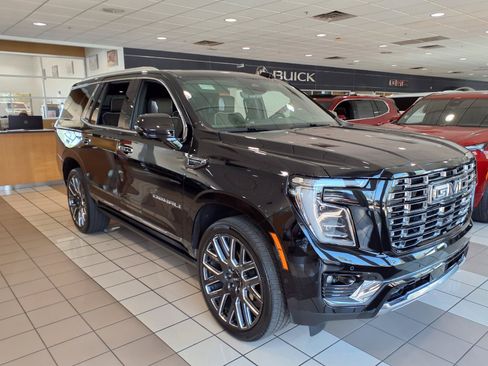 Used 2026 GMC Yukon Denali Ultimate AWD/4WD image 4