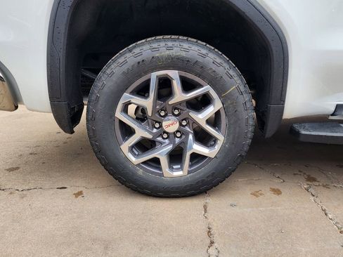 New 2026 GMC Sierra 1500 SLT w/ SLT Premium Plus Package image 50