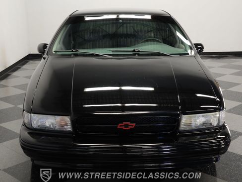 Used 1994 Chevrolet Impala SS RWD image 16