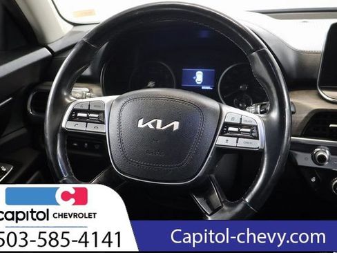 Used 2022 Kia Telluride EX w/ EX Premium Package AWD/4WD image 17