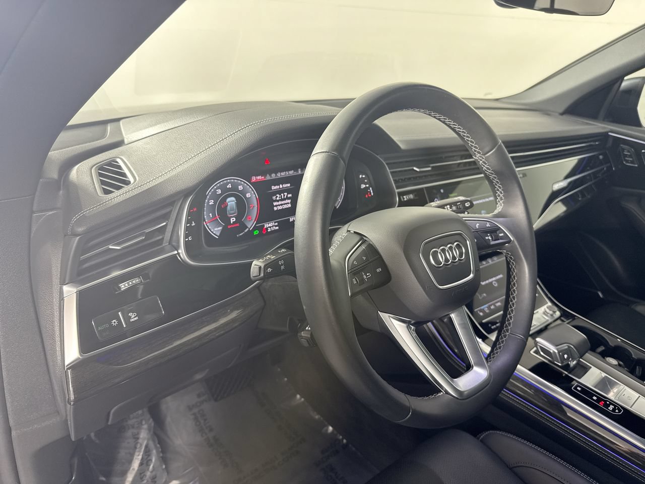 Used 2024 Audi Q8 Prestige w/ Prestige Package AWD/4WD image 9