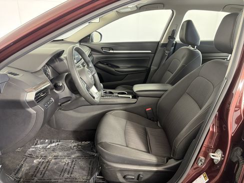 Used 2023 Nissan Altima 2.5 SV image 6