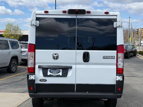 Used 2025 RAM ProMaster 2500 w/ U-Haul Equipment Group FWD image 4