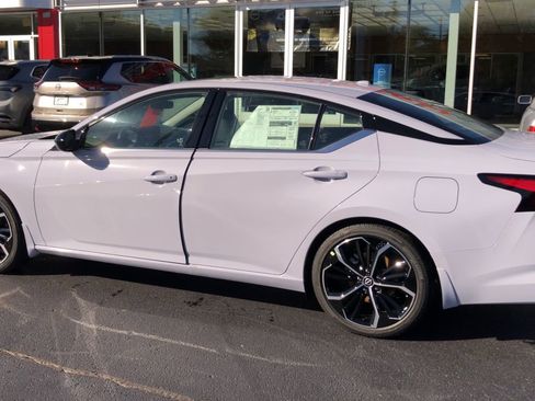 New 2025 Nissan Altima 2.5 SR w/ SR Premium Package image 5