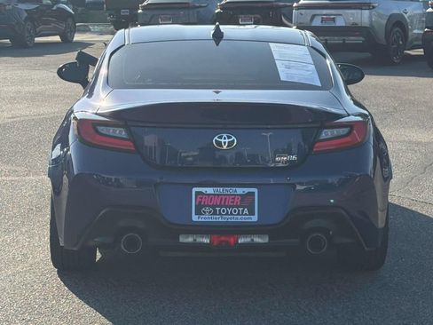Used 2022 Toyota GR86 w/ ALL Weather Mat Package (TMS) RWD image 4