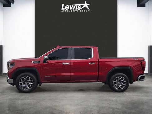 Used 2022 GMC Sierra 1500 SLT w/ SLT Premium Plus Package AWD/4WD image 2