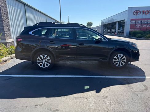 Used 2020 Subaru Outback AWD/4WD image 2