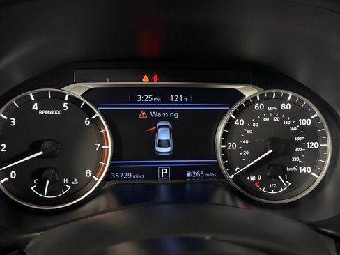 Used 2025 Nissan Altima 2.5 SV FWD image 16
