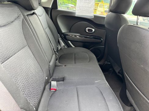 Used 2014 Kia Soul + w/ Audio Package FWD image 11