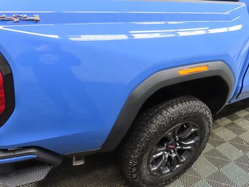 Used 2025 GMC Canyon Elevation image 28