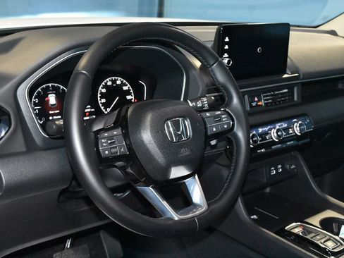 Used 2023 Honda Pilot EX-L image 2