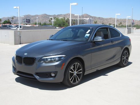 Used 2020 BMW 230i Coupe w/ Convenience Package RWD image 1
