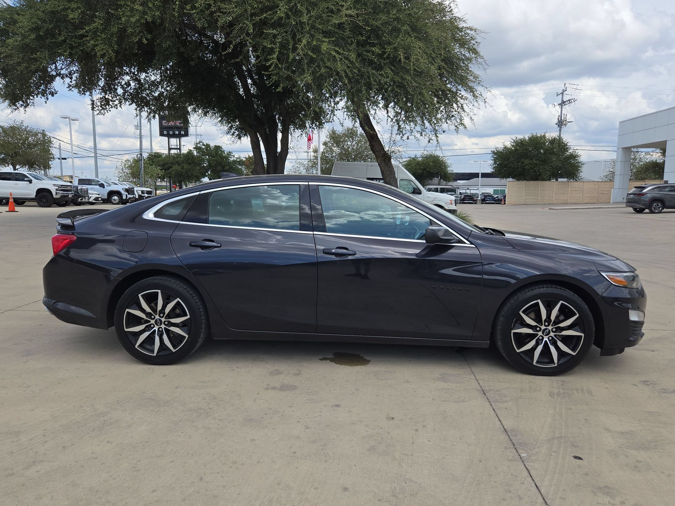 Certified 2023 Chevrolet Malibu RS w/ LPO, Floor Liner Package FWD image 2