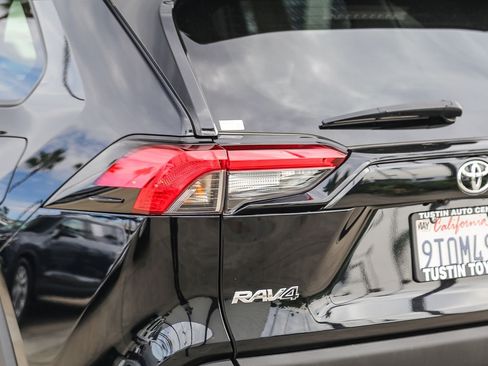 Certified 2025 Toyota RAV4 XLE w/ Convenience Package AWD/4WD image 7