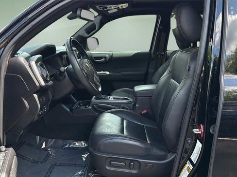 Used 2023 Toyota Tacoma TRD Pro AWD/4WD image 11