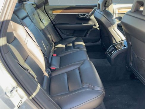 Used 2018 Volvo S90 T6 Inscription image 29
