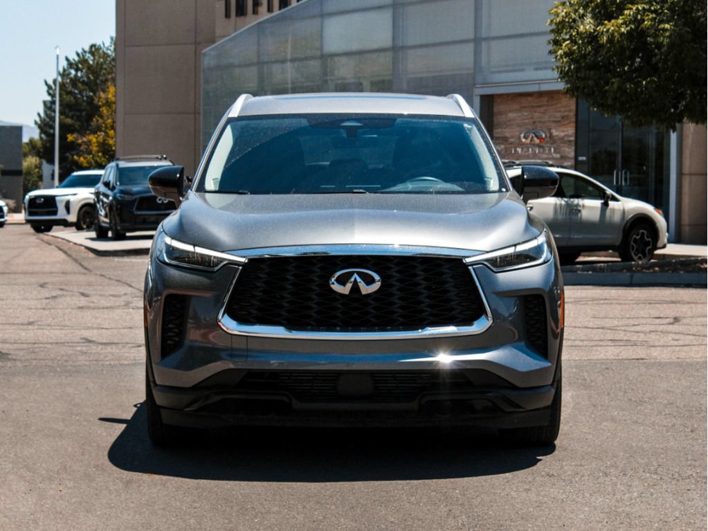 Used 2025 INFINITI QX60 Luxe AWD/4WD image 2