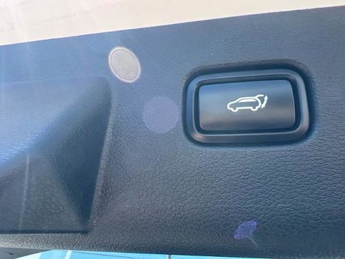 Used 2023 Kia Sportage X-Line w/ X-Line Premium Package AWD/4WD image 12