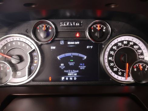 Used 2018 RAM 1500 Laramie w/ Convenience Group AWD/4WD image 4