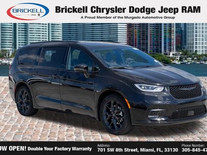 New 2026 Chrysler Pacifica Limited