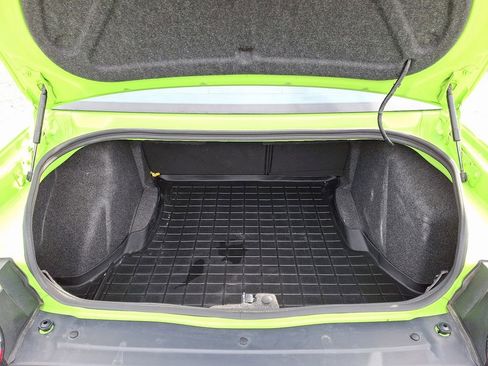 Used 2015 Dodge Challenger R/T Scat Pack w/ Technology Group image 31