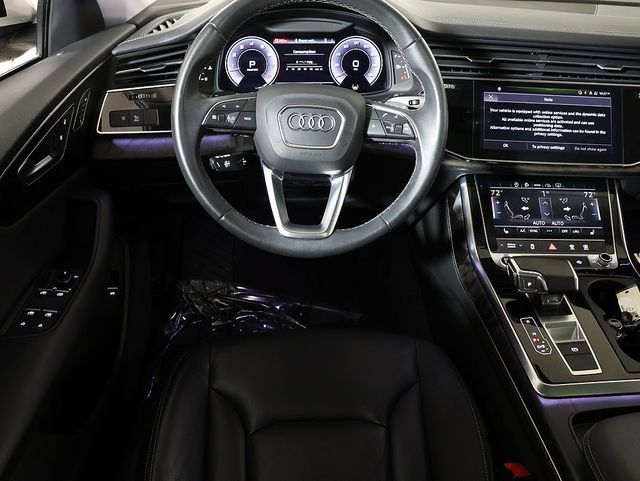Used 2023 Audi Q8 Premium w/ Convenience Package AWD/4WD image 3