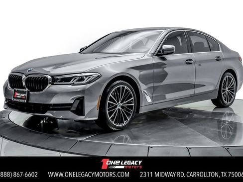Used 2023 BMW 530i w/ Premium Package RWD image 1