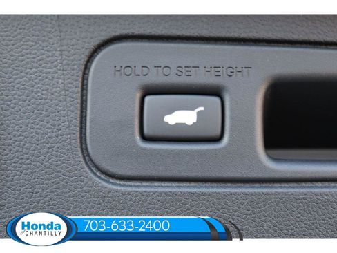 New 2025 Honda Pilot Touring image 34