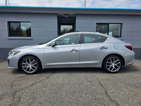 Used 2020 Acura ILX FWD image 2