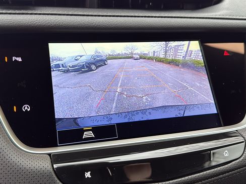 New 2025 Cadillac XT5 Luxury image 21