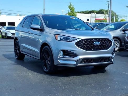 Certified 2023 Ford Edge ST-Line AWD/4WD image 3
